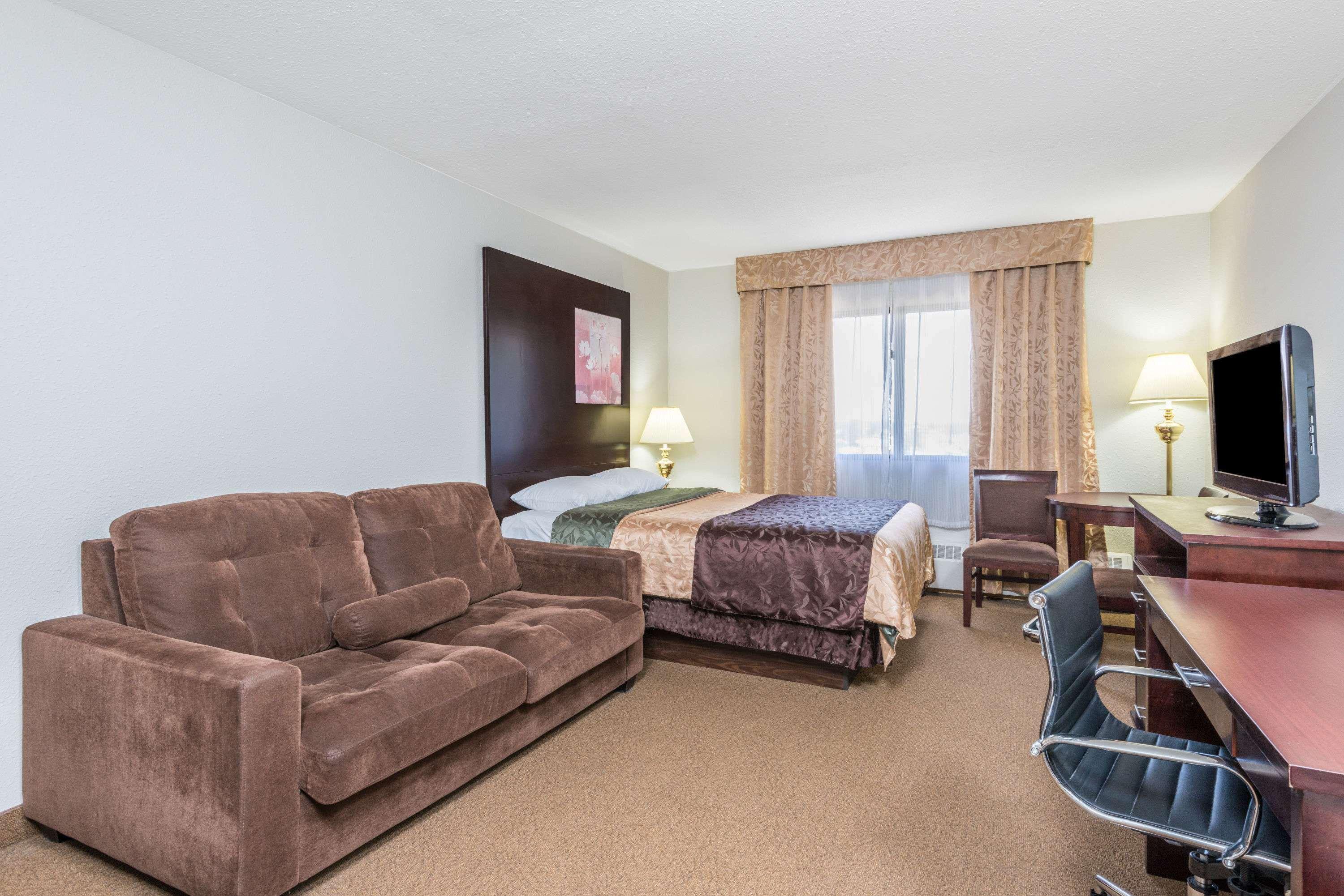 Super 8 By Wyndham Innisfail Exterior foto